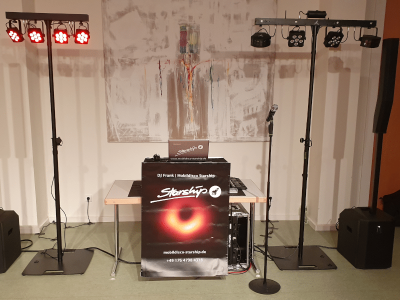 DJ Frank - Paket Stufe Zwei Paket "Stufe Zwei" - ideal für Veranstaltungen (Hochzeit, Geburtstag, Party, Firmenevent) bis 100 Personen